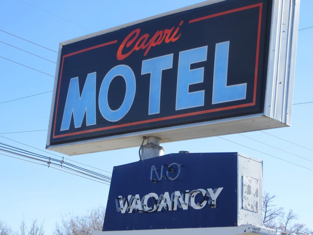 Capri Motel Scottsbluff Eksteriør billede